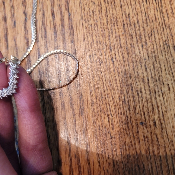 14KT Yellow Gold V Shape Chevron Diamond Pendant Necklace Jewelry - Picture 5 of 9